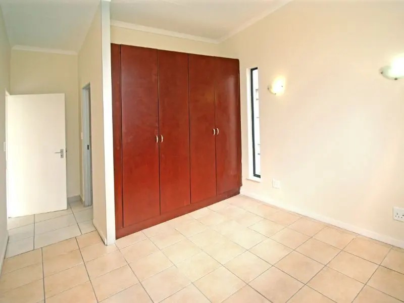 Apartment for sale in Comet, Boksburg, 163 SS Golden Oaks Estate (2nd floor), SS Golden Oaks Estate, 2 55 Pretoria Road in Boksburg, Comet, Boksburg, Gauteng, 61 m²