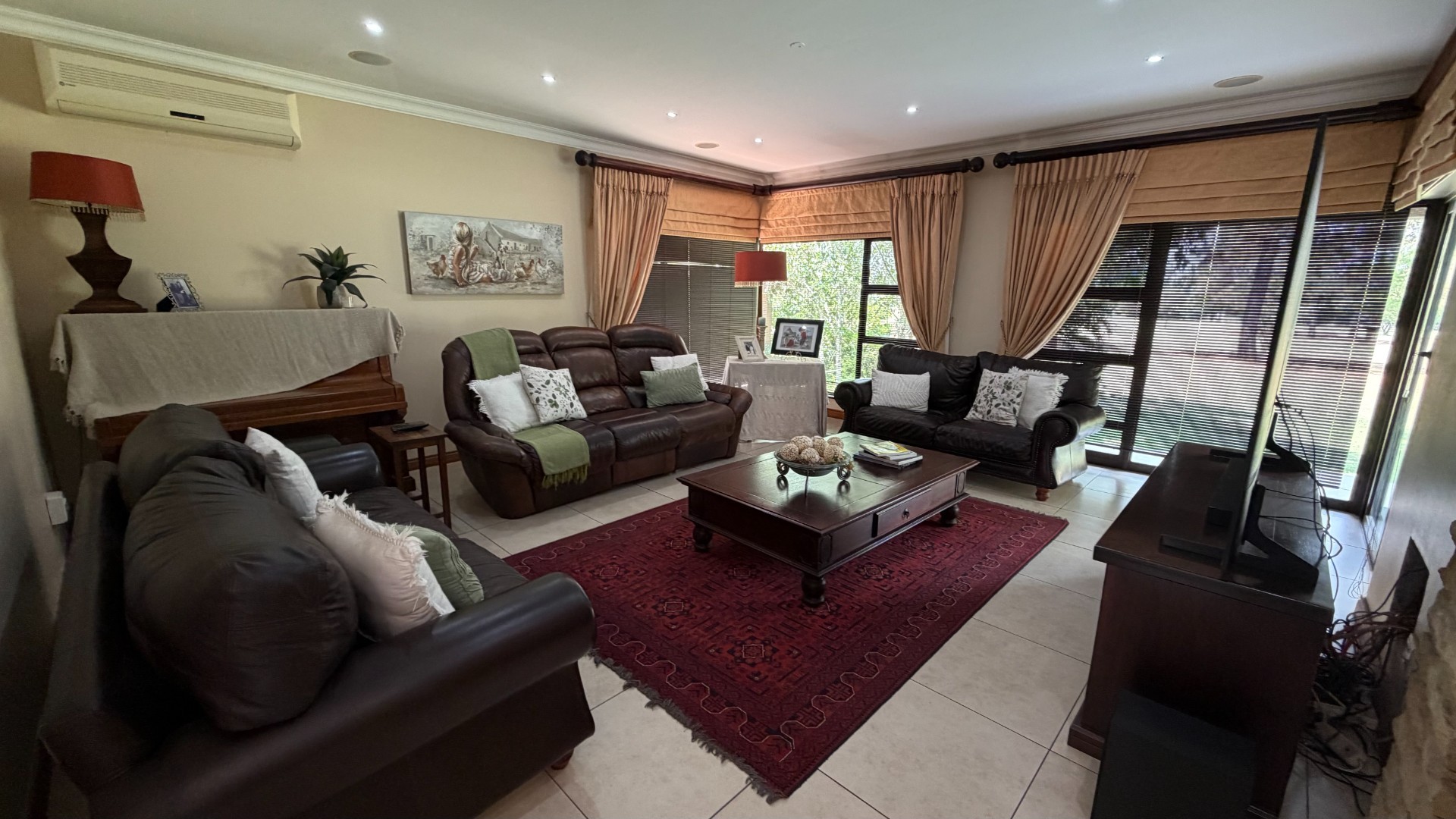 House for sale in Emfuleni Golf Estate, Vanderbijlpark, 600 m²