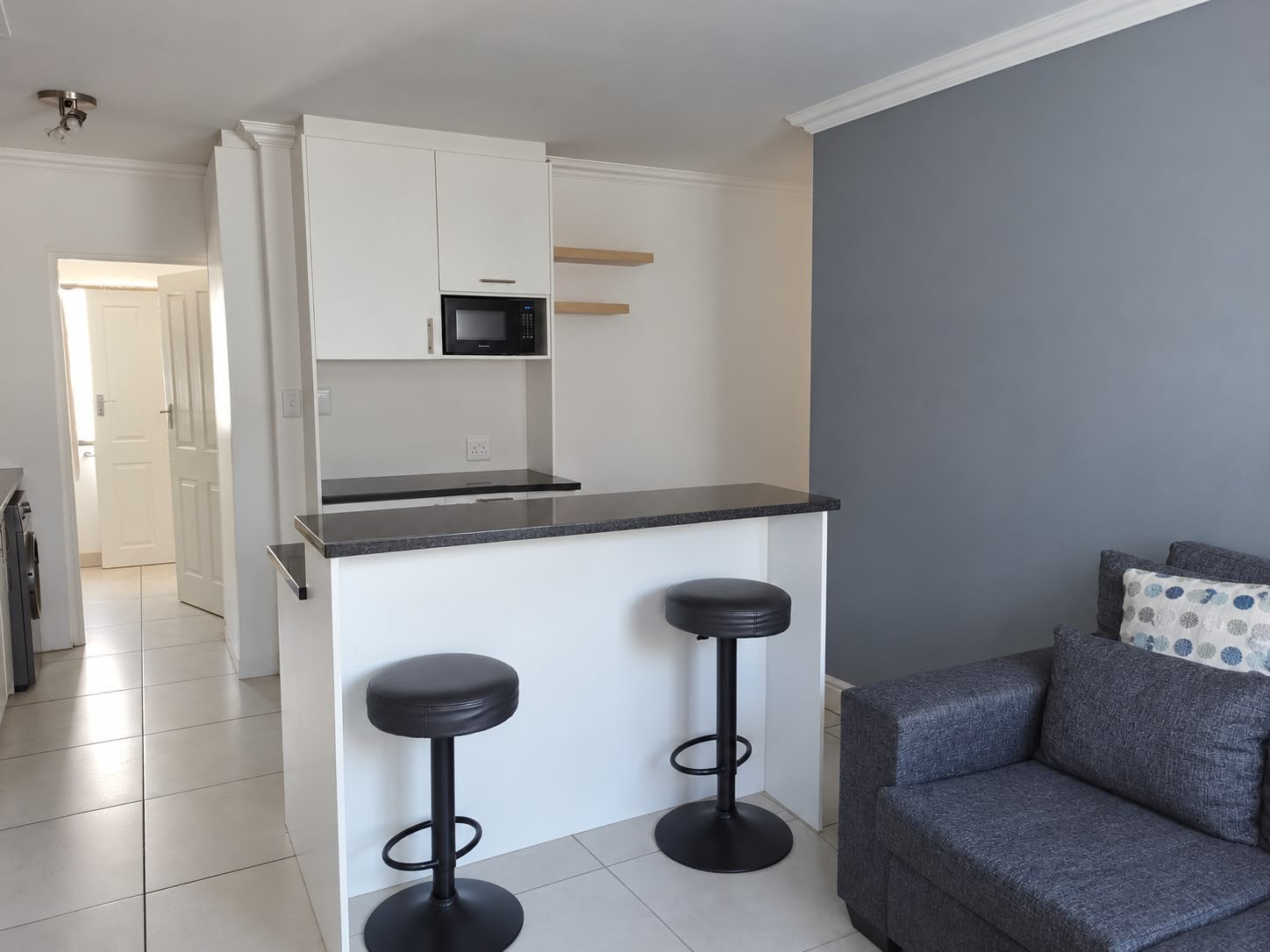 Apartment for rent in Stellenbosch Central, Stellenbosch, 57 m²