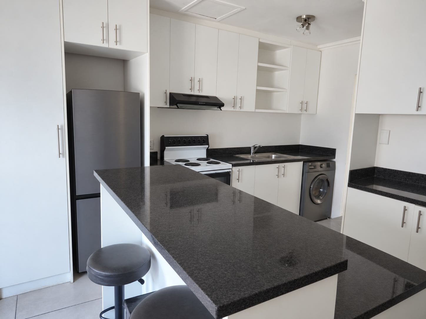 Apartment for rent in Stellenbosch Central, Stellenbosch, 57 m²