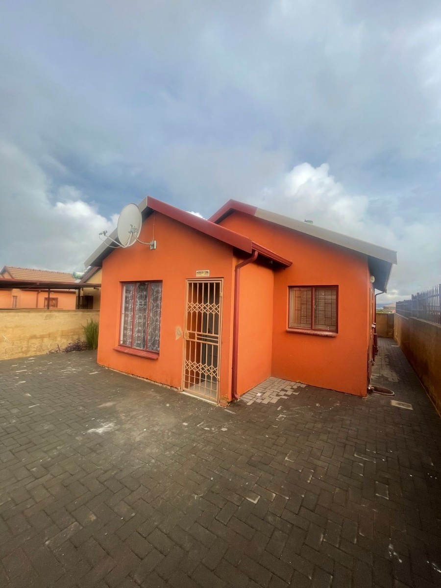 House for rent in Soshanguve VV, Soshanguve, 285 m²