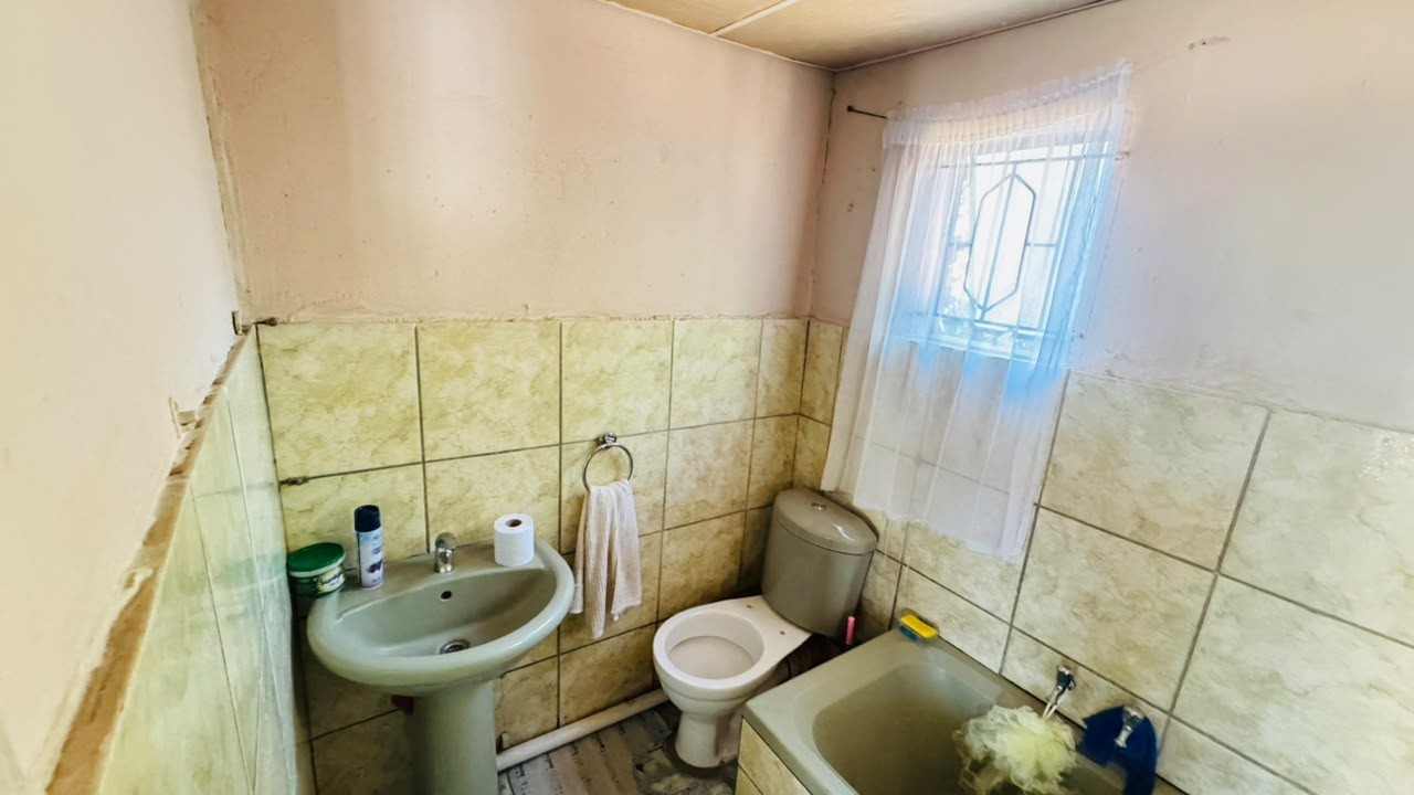 House for sale in Polokwane Ext 76, Polokwane, 400 m²