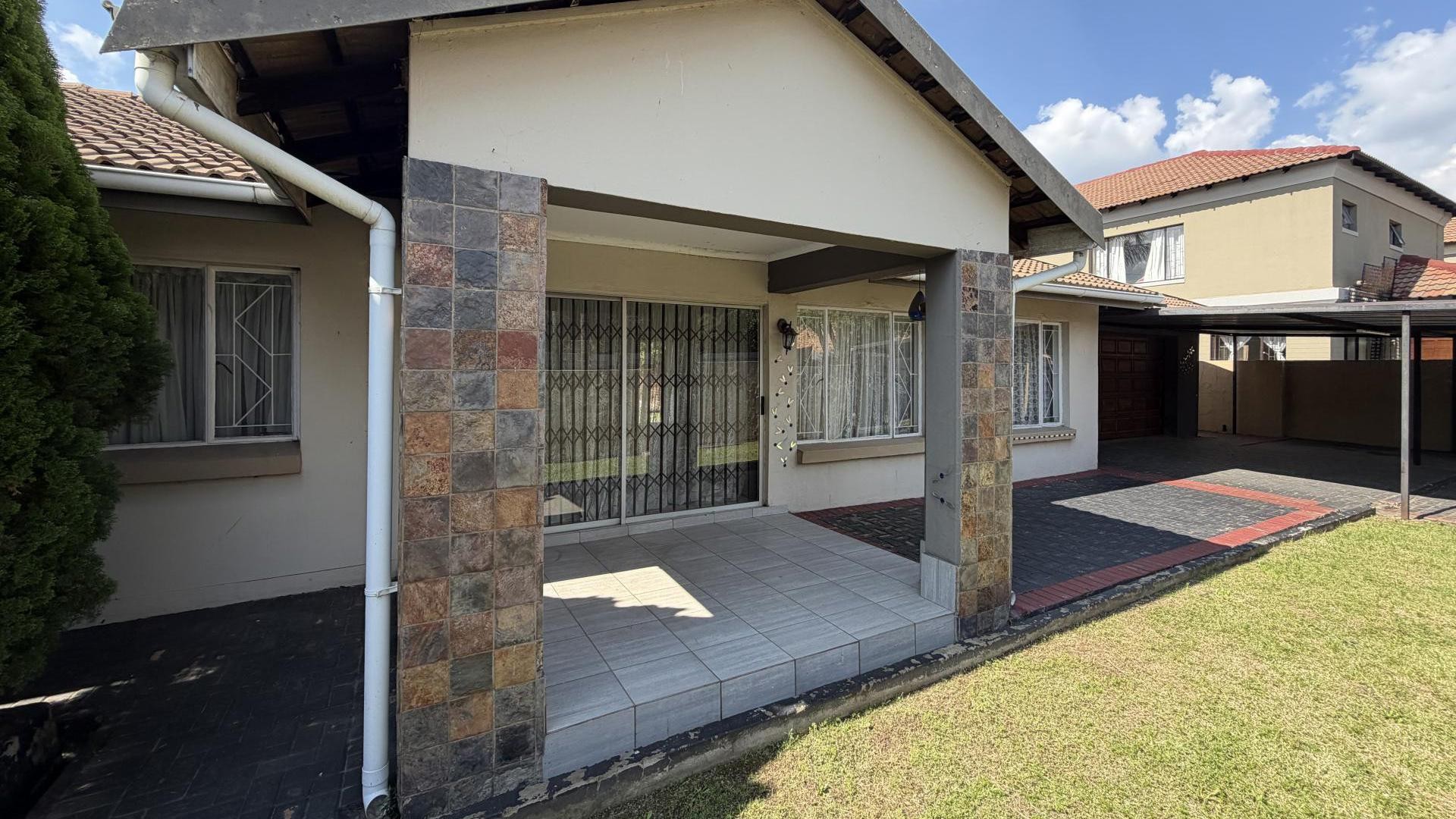 House for sale in Sonneveld, Brakpan, 120 m²