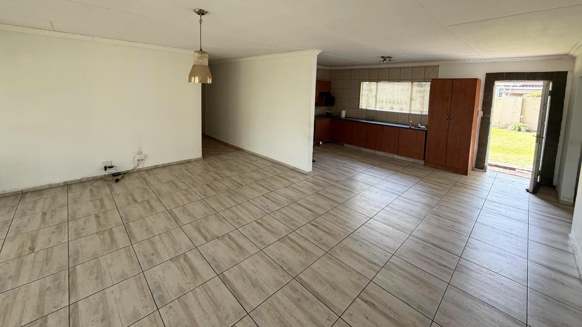 House for sale in Sonneveld, Brakpan, 120 m²
