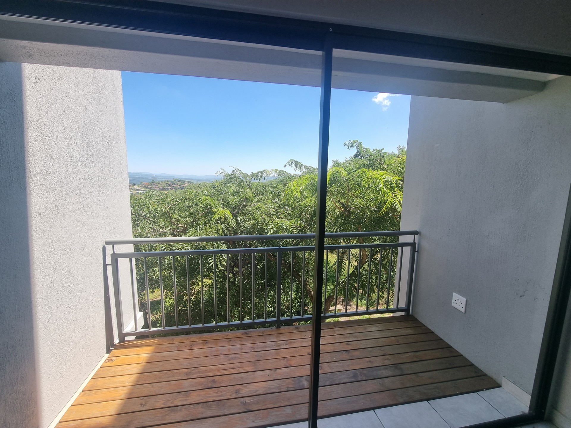 Apartment for sale in Stonehenge Ext 1, Stonehenge, Nelspruit, 61 m²