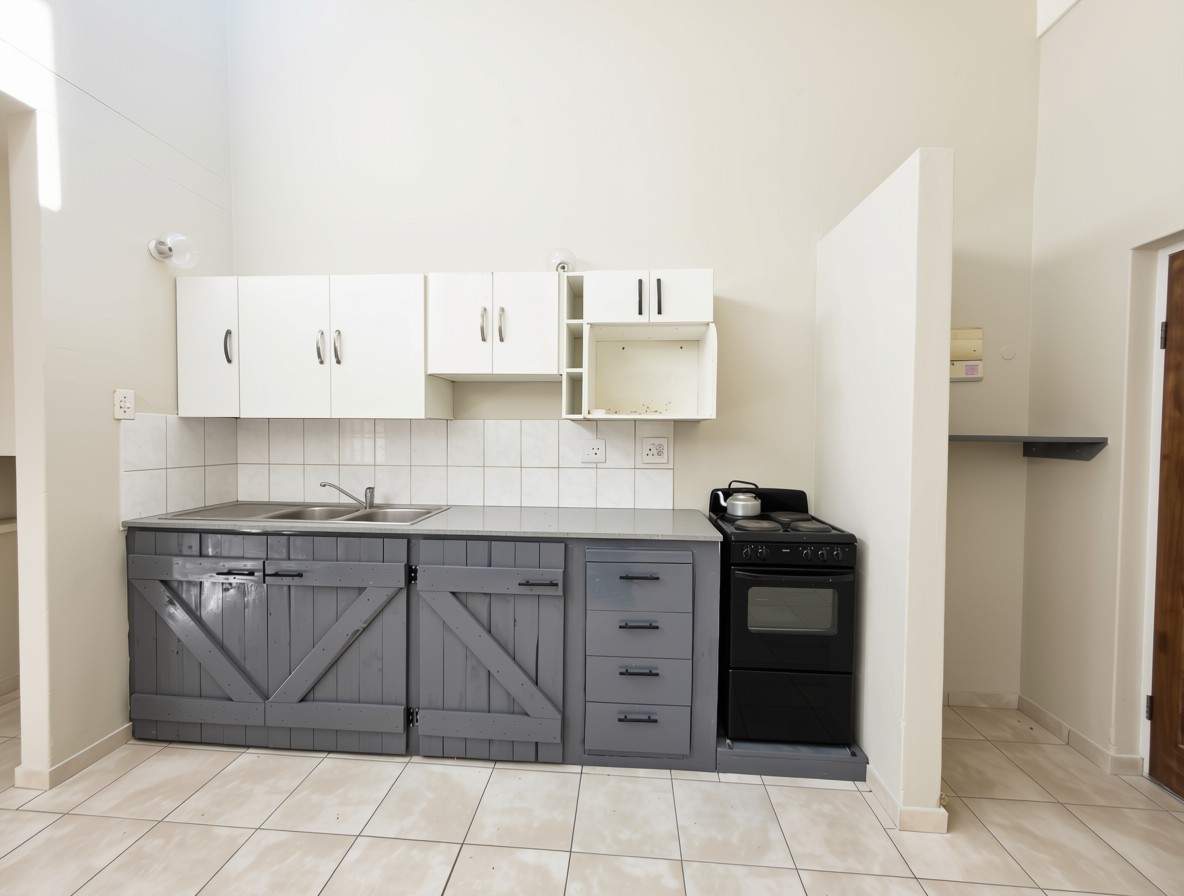 Duplex for rent in Maitland, Cape Town, 71 m²