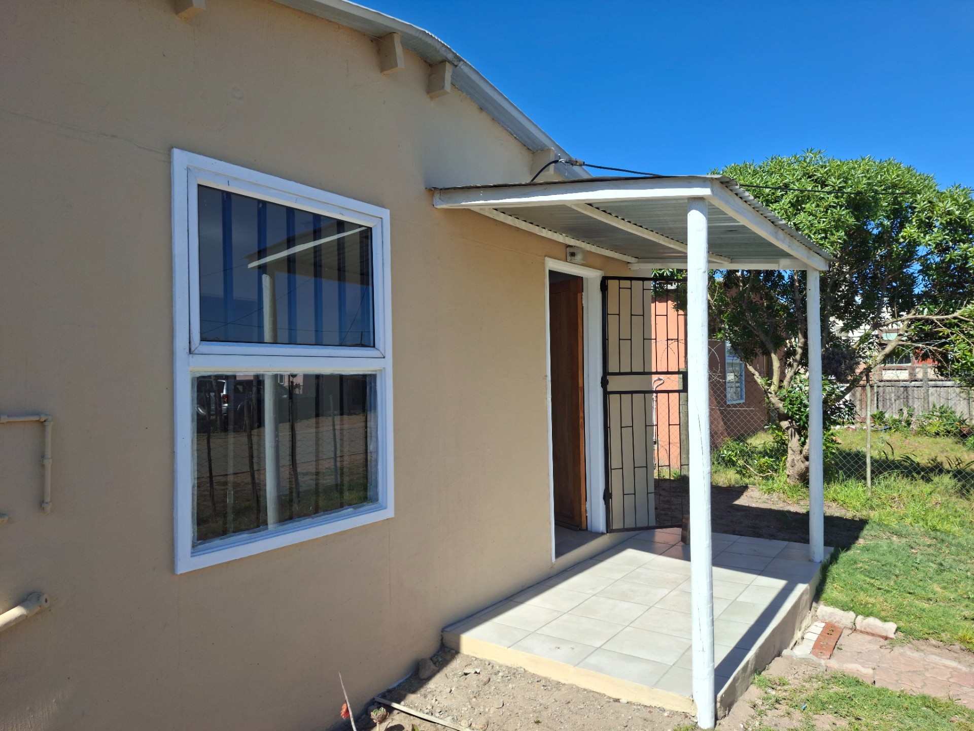 House for sale in Theronville, Albertinia, 40 m²