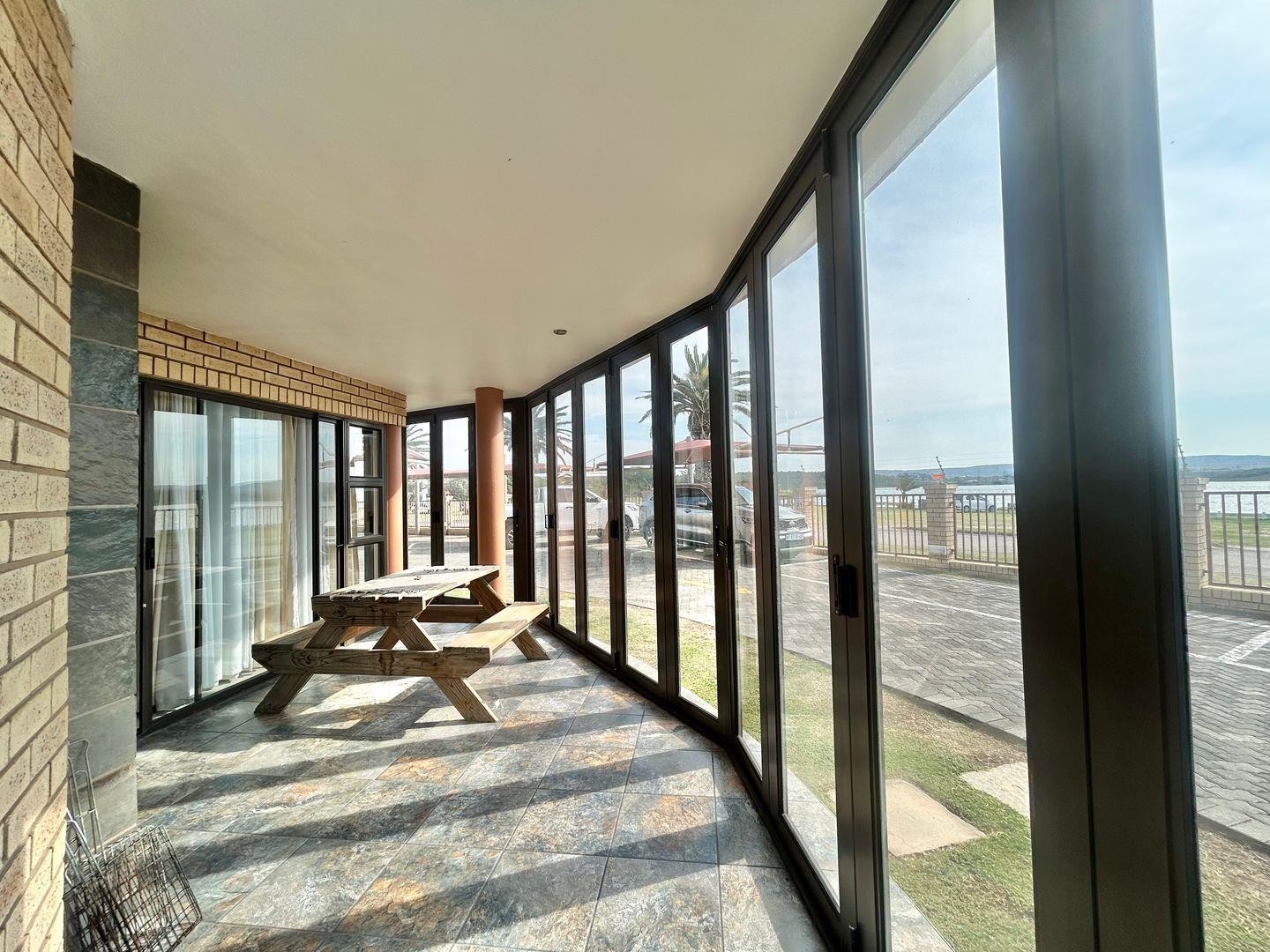Apartment for sale in Kabeljauws, Jeffreys Bay, 123 m²