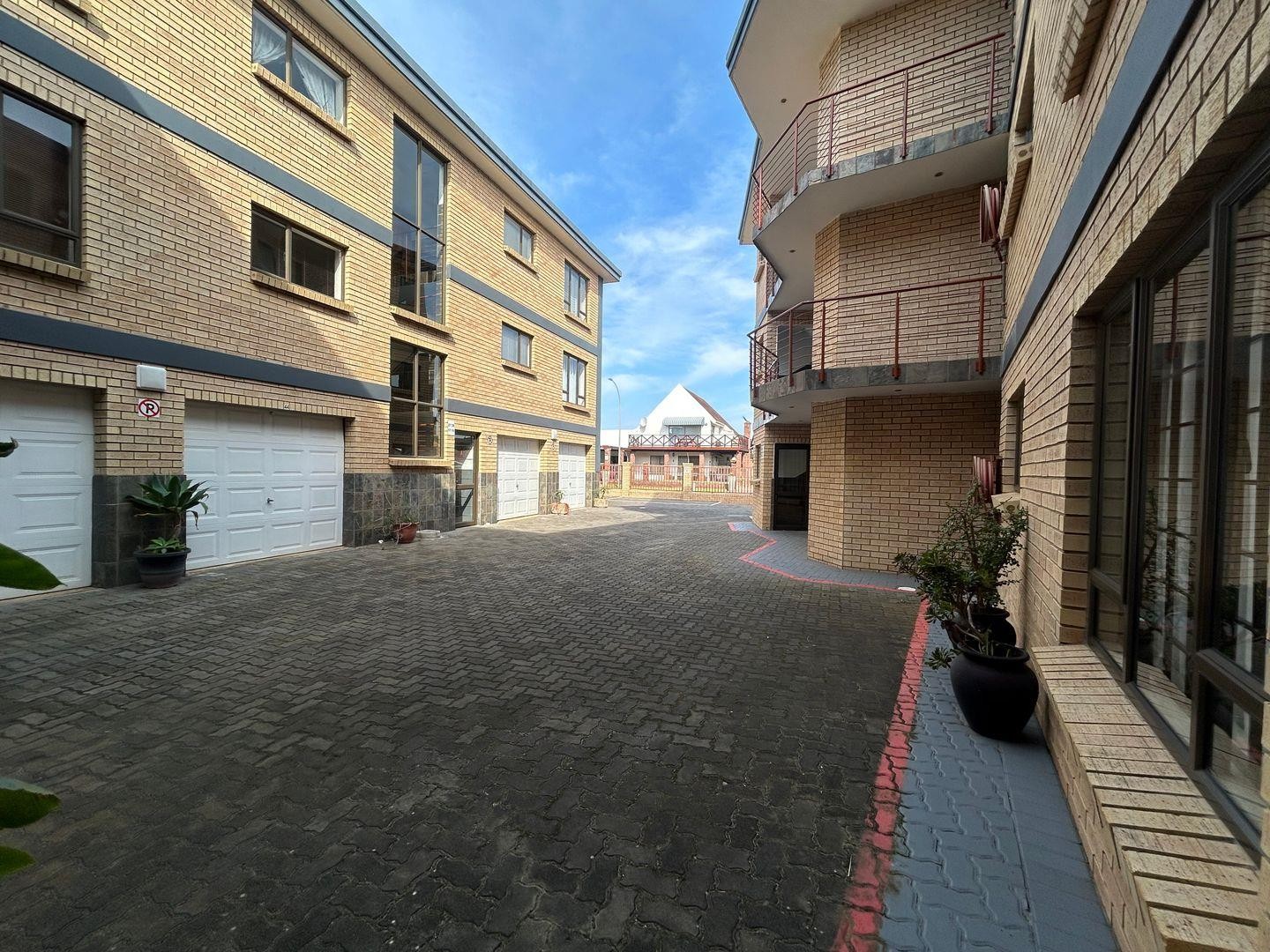 Apartment for sale in Kabeljauws, Jeffreys Bay, 123 m²