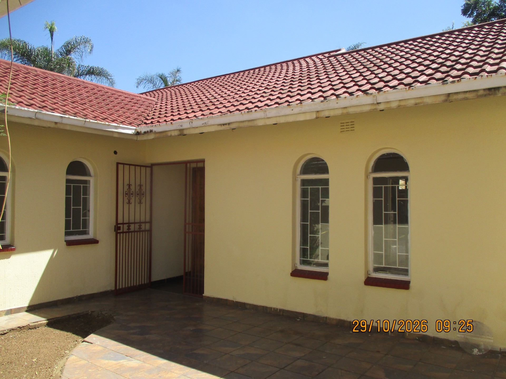 House for sale in Birchleigh North, Kempton Park, 992 m²
