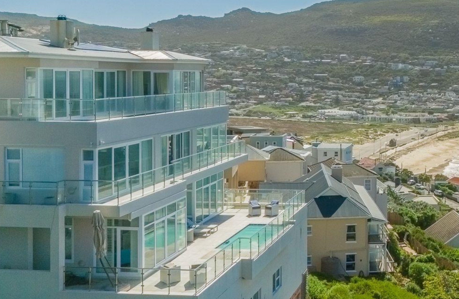 House for sale in Cairnside, Simons Town, 879 m²