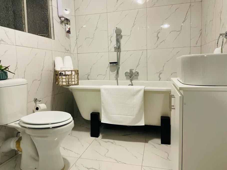 Apartment for rent in Sandown, Sandton, 65 m²