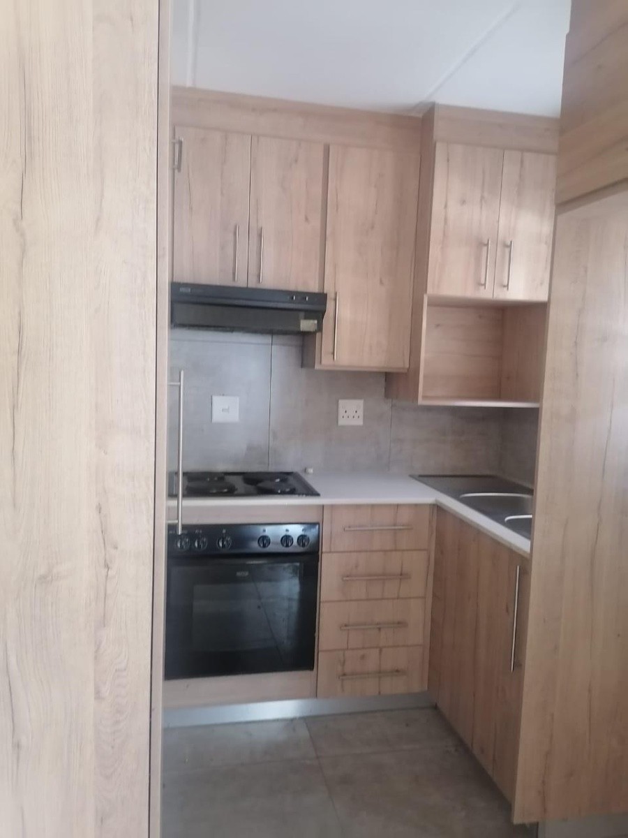 Apartment for rent in Noordwyk, Midrand, 33, PROTEA ESTATE, 121 14TH ROAD, Noordwyk, Midrand, Gauteng, 70 m²