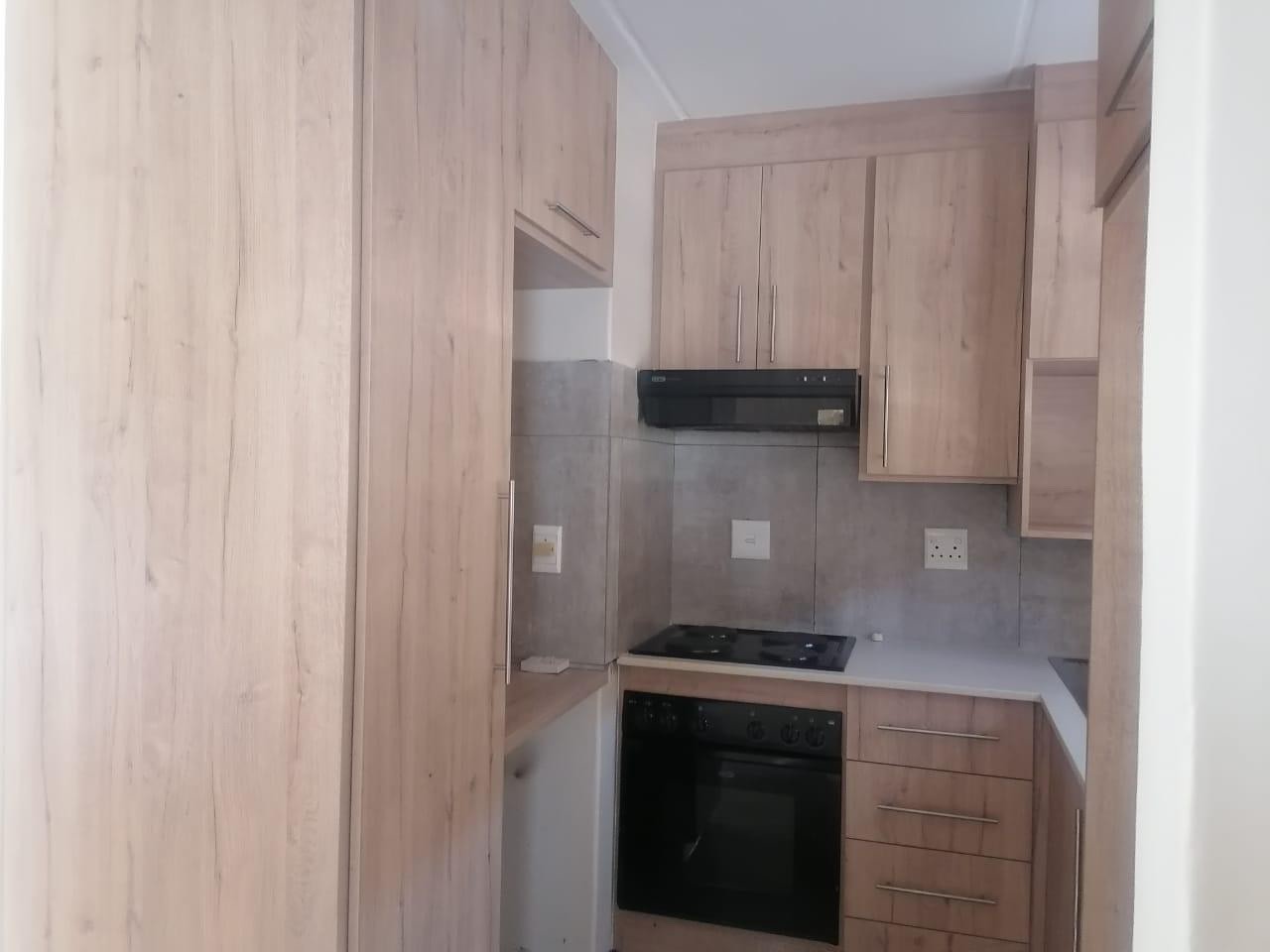 Apartment for rent in Noordwyk, Midrand, 33, PROTEA ESTATE, 121 14TH ROAD, Noordwyk, Midrand, Gauteng, 70 m²