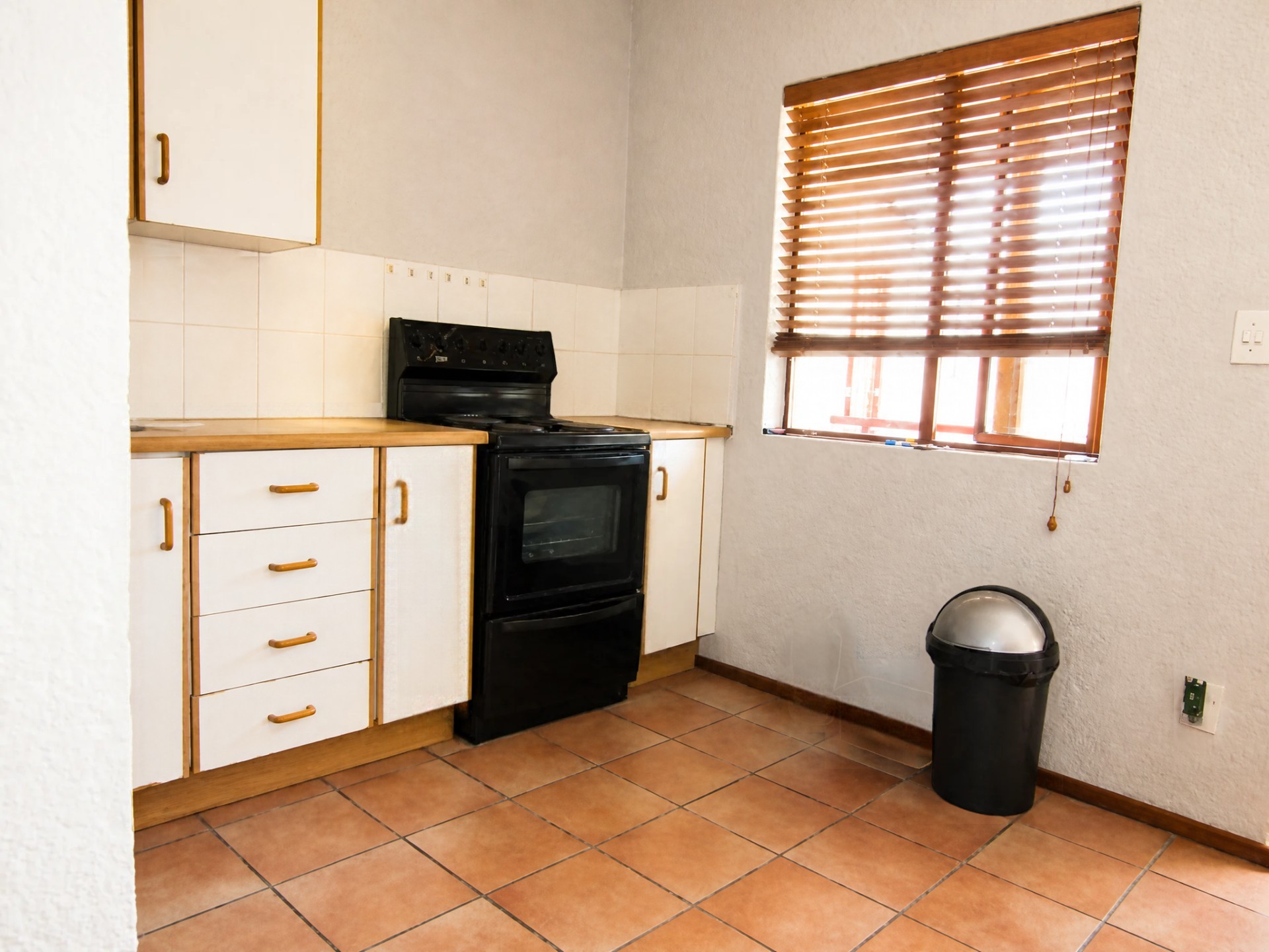 Apartment for sale in Westdene, Johannesburg, 3, The Manhattan, 3 Korea Road, Westdene, Johannesburg, Gauteng, 46 m²