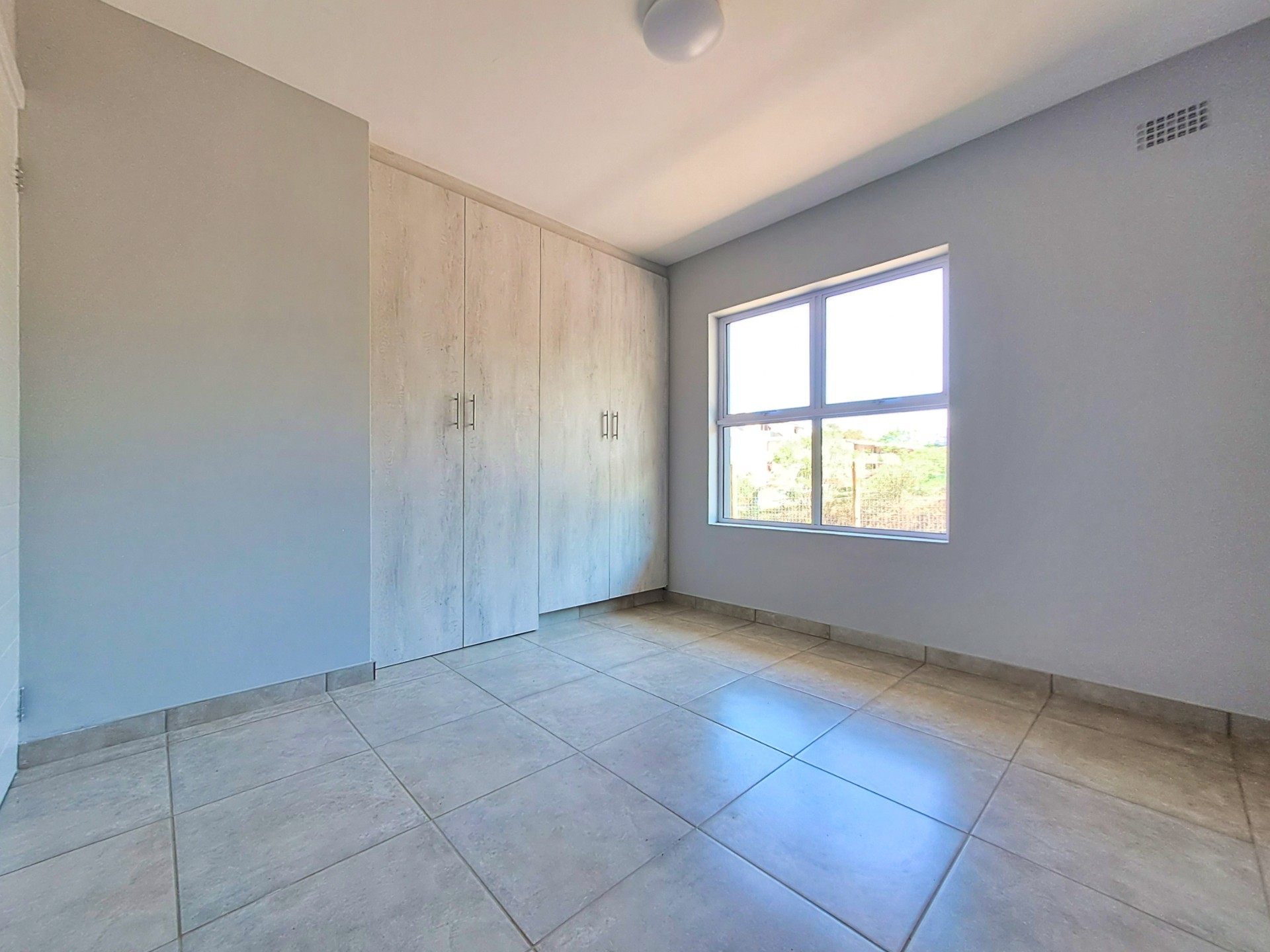 Apartment for rent in Chase Valley, Pietermaritzburg, KwaZulu Natal, 304 Block T (0th floor), Forest Waters, 70 Connor Road, Chase Valley, Pietermaritzburg, KwaZulu Natal, 40 m²