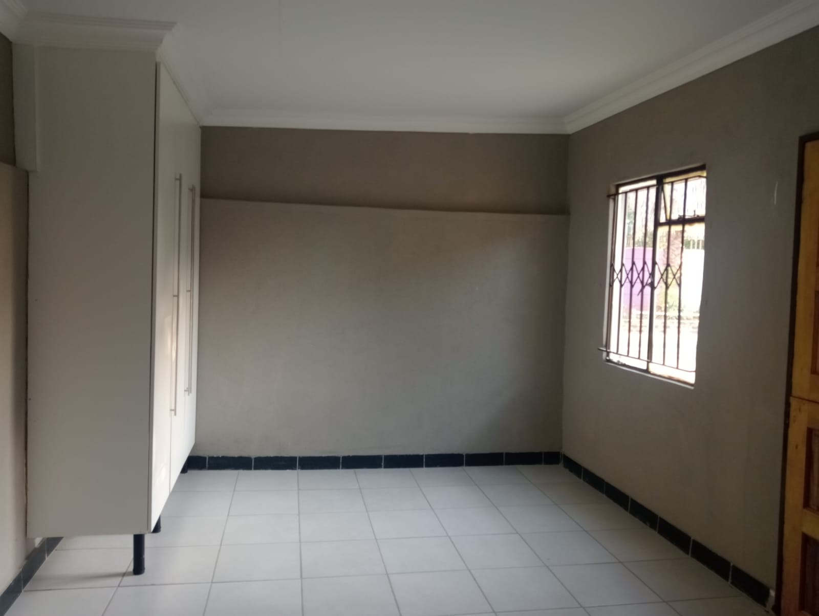 Cottage for rent in Noordwyk, Midrand, 40 m²