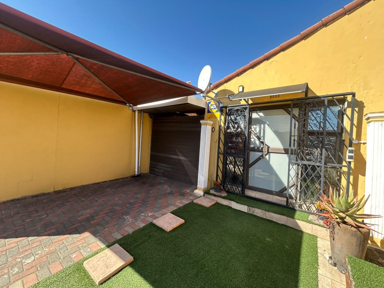 House for sale in Belhar, Cape Town, 143 m²