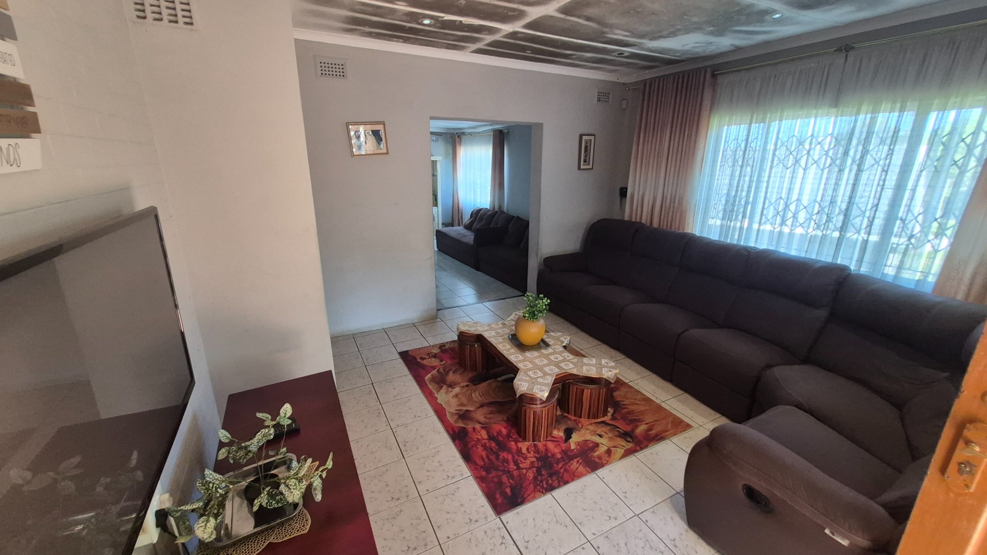 House for sale in Montclair, Durban, KwaZulu Natal, 19 Coulter road, Montclair, Durban, KwaZulu Natal