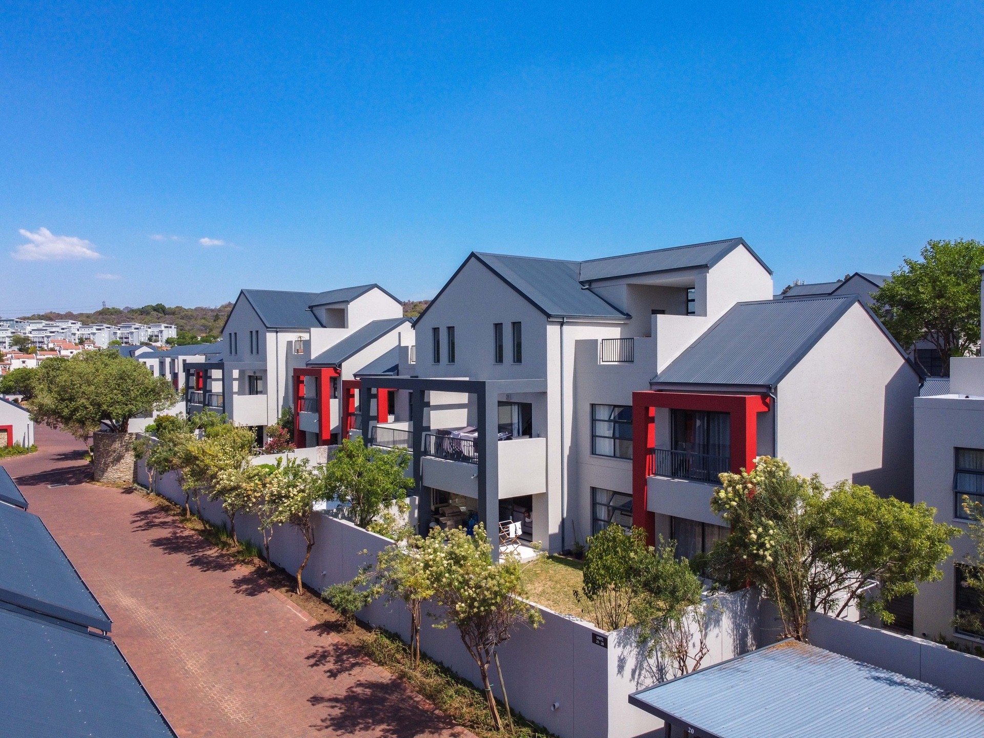 Townhouse for sale in Paulshof, Sandton, 192 m²