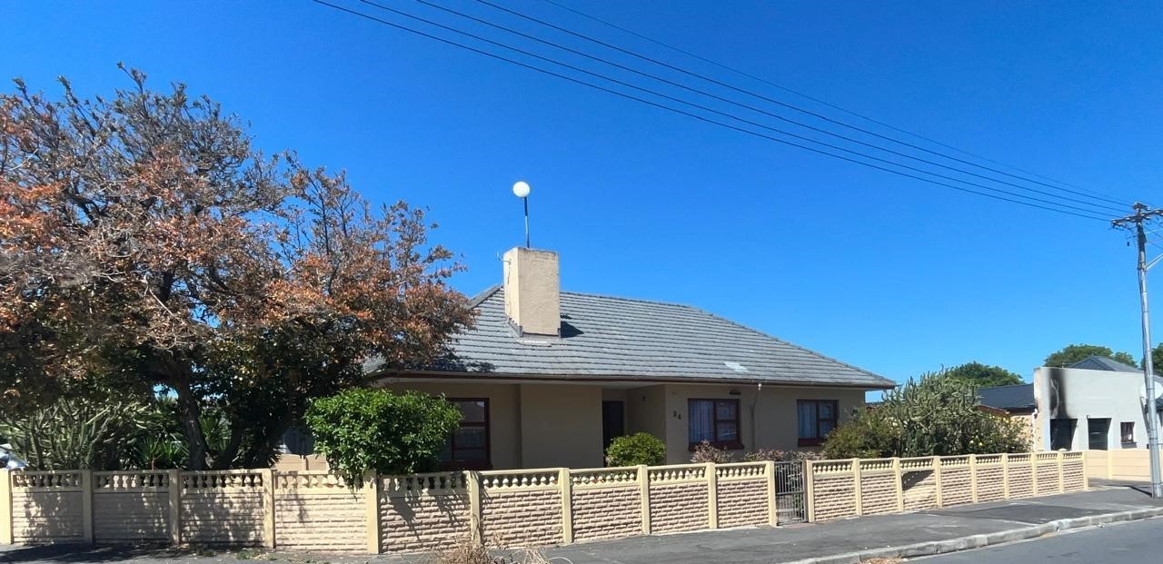 House for sale in Richmond Estate, Goodwood, 495 m²