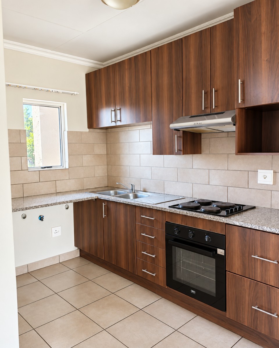 Apartment for rent in Erand Gardens, Midrand, 92 m²