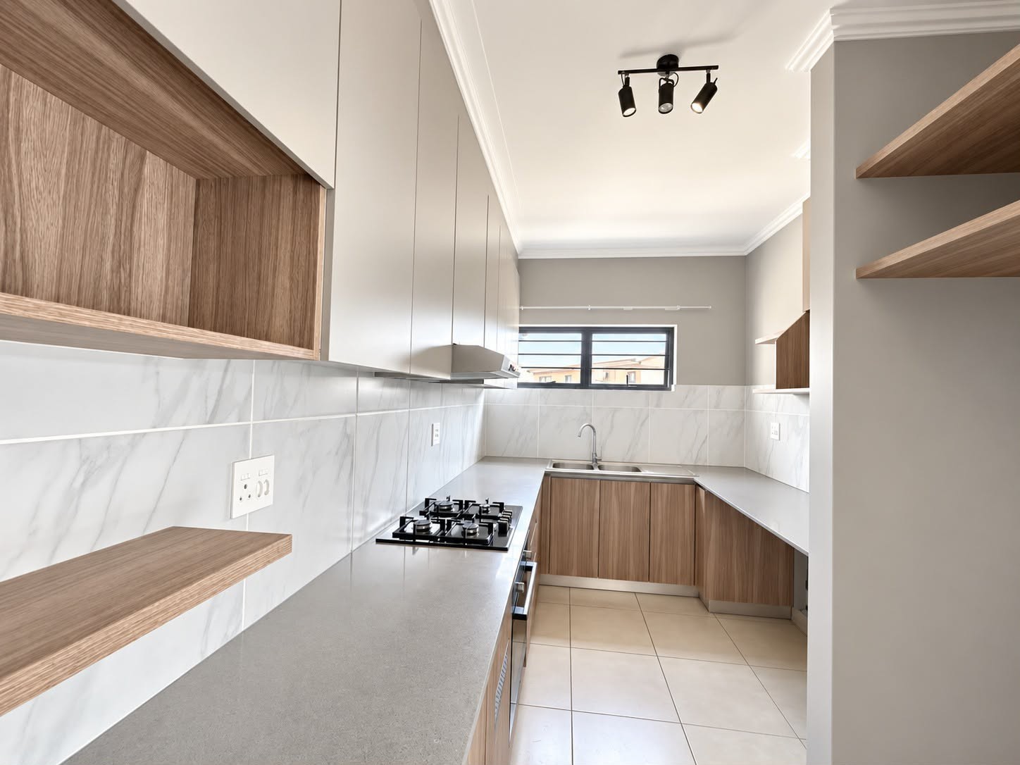 Apartment for rent in Kyalami, Midrand, 93 m²