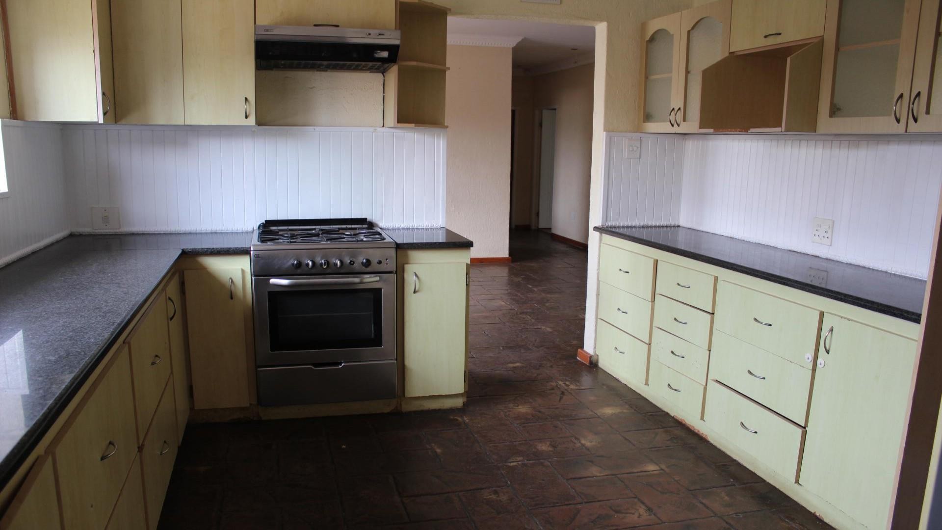 House for sale in Dana Bay, Mossel Bay, 732 m²