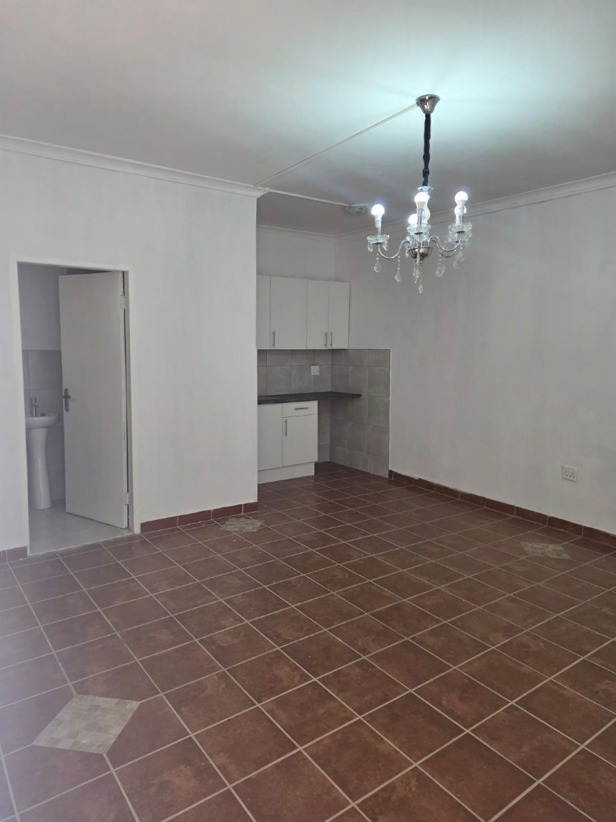Cottage for rent in Observatory, Johannesburg
