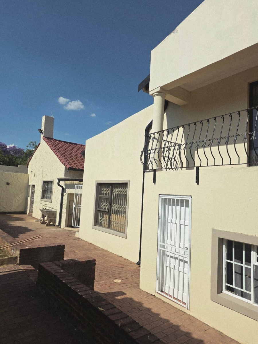 Cottage for rent in Observatory, Johannesburg