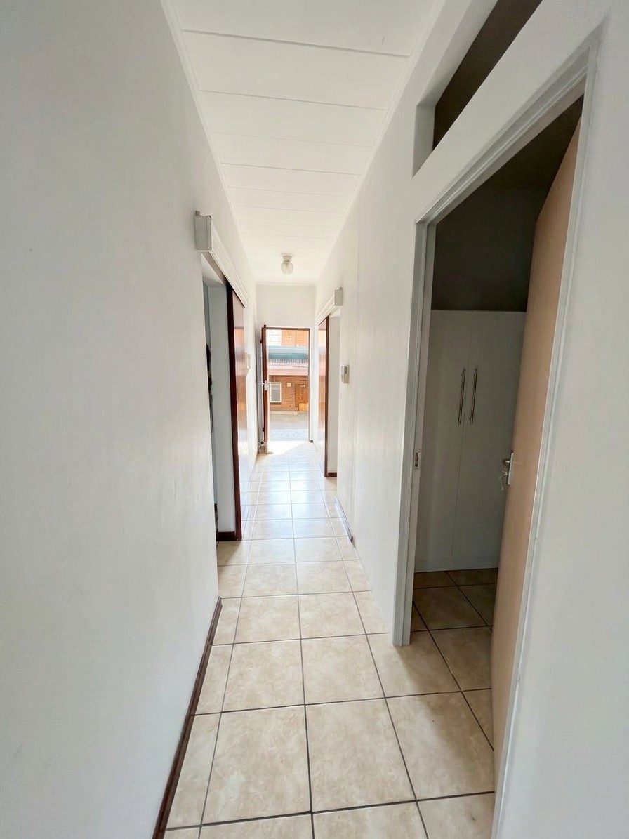 Apartment for sale in Scottsville, Pietermaritzburg, KwaZulu Natal, 78 m²