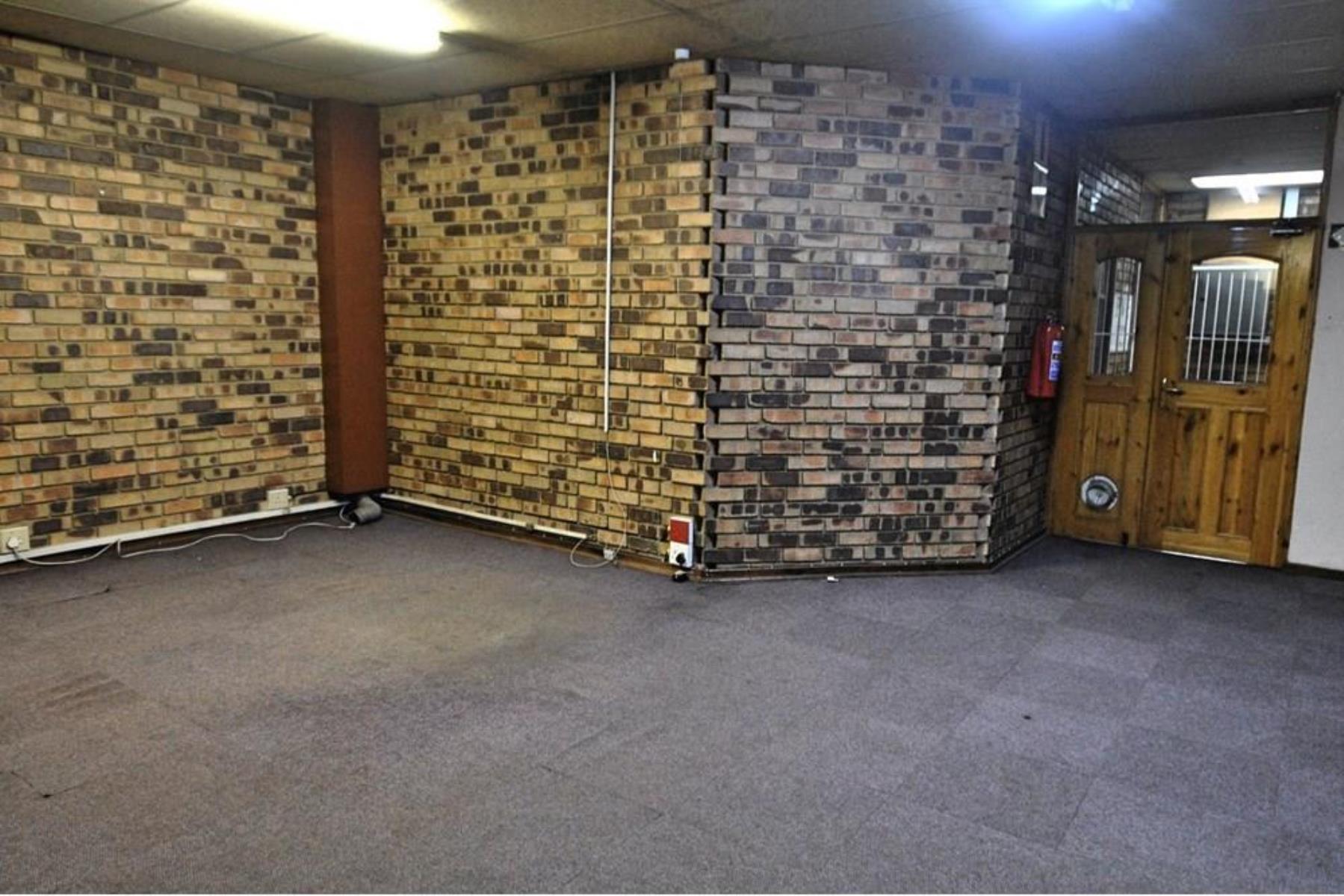 Office To Rent in Vanderbijlpark Central, Vanderbijlpark