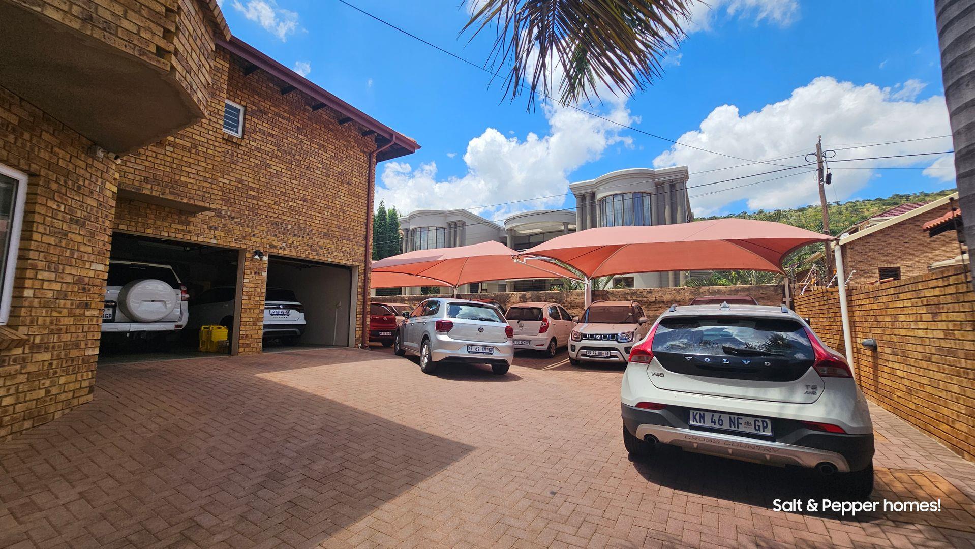 House For Sale in Magalieskruin, Pretoria