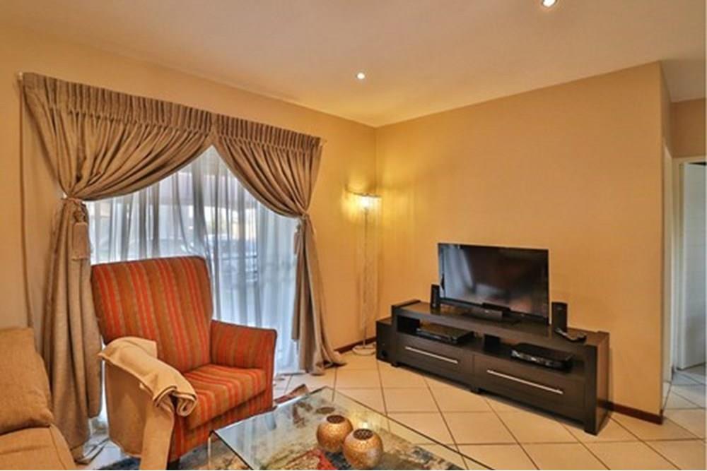 Apartment for sale in Monavoni, Centurion, 75 m²