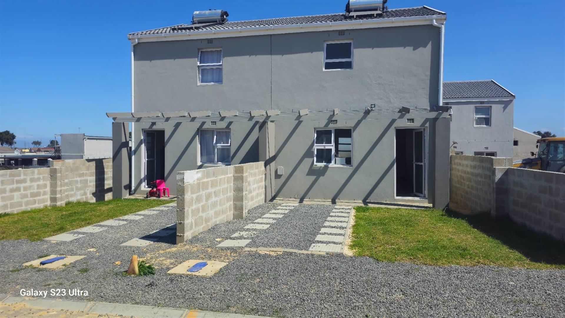Brand New 75 sqm 2 bed Duplex   in New Development , Bardale Lifestyle Centre, Blue Downs
