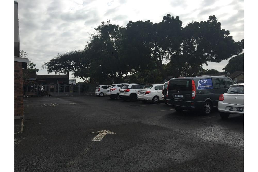Commercial Property for sale in Arboretum, Richards Bay, KwaZulu Natal, 1174 m²