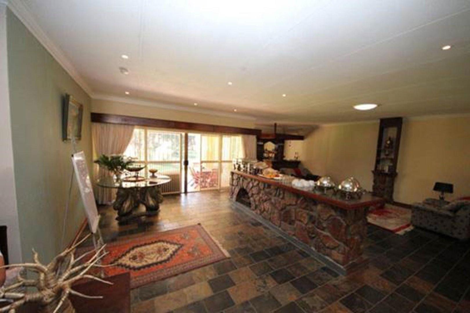 9 Bedroom House For Sale in Morning Hill, Bedfordview