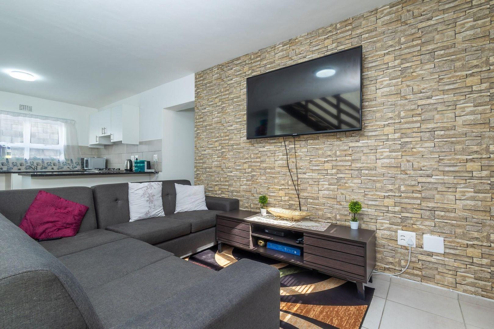 81 sqm 3 bed Duplex in Brand New Development  in Bardale Village, Blue Downs- All cost included