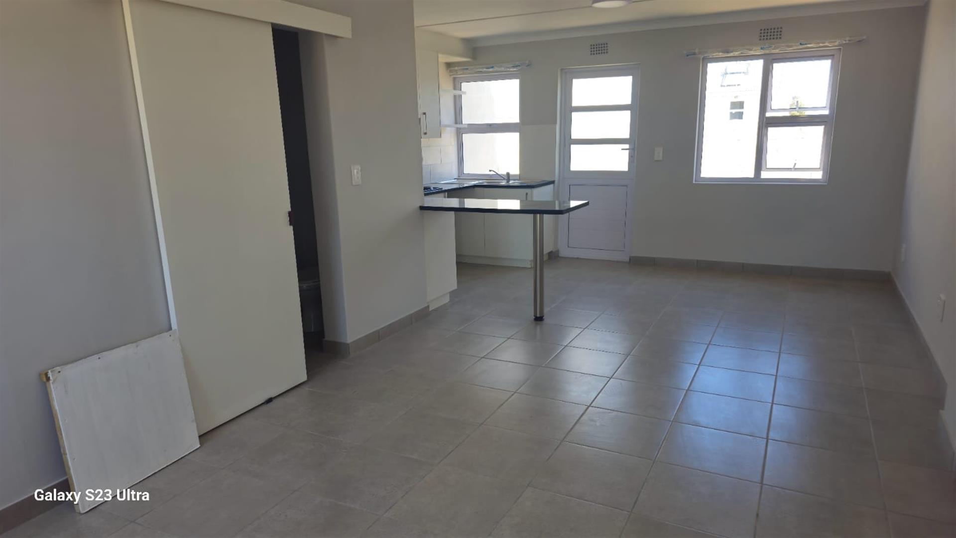 81 sqm 3 bed Duplex in Brand New Development  in Bardale Village, Blue Downs- All cost included