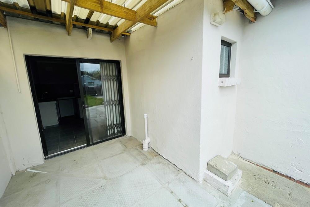 House for rent in Grassy Park, Cape Town
