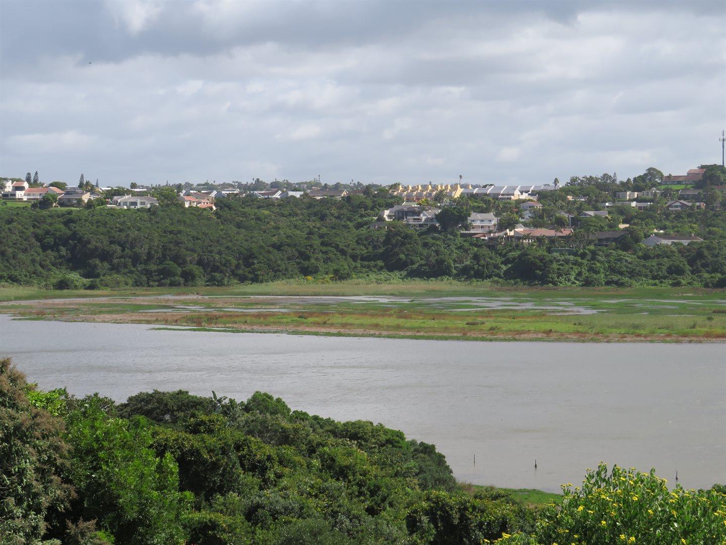 Vacant Corner Erf for Sale - Bonza Views, Beacon Bay!!!!
