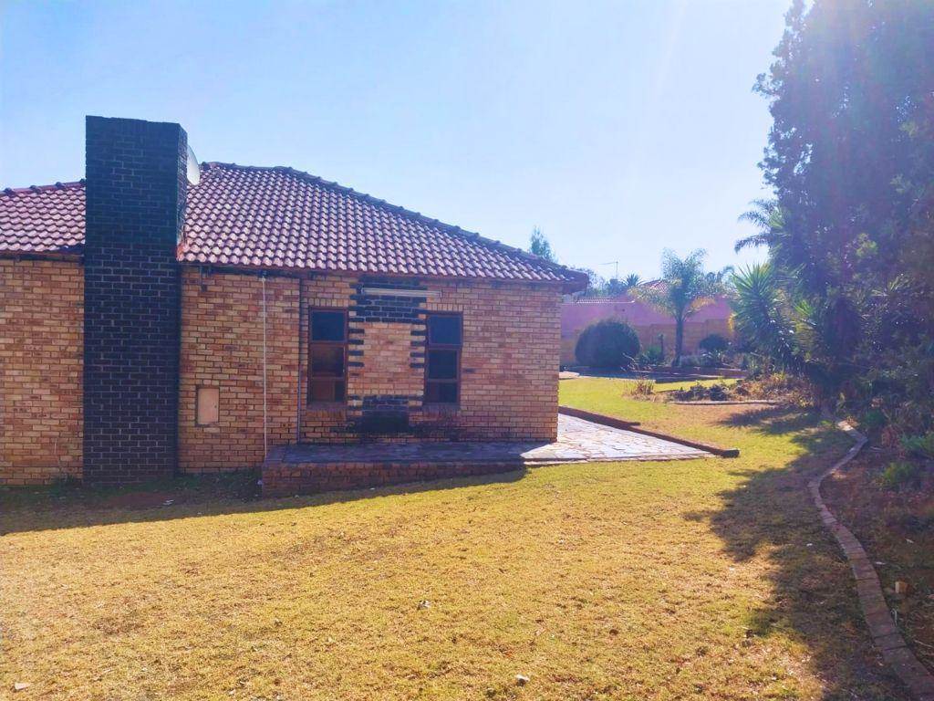 House for sale in Rembrandt Park, Johannesburg