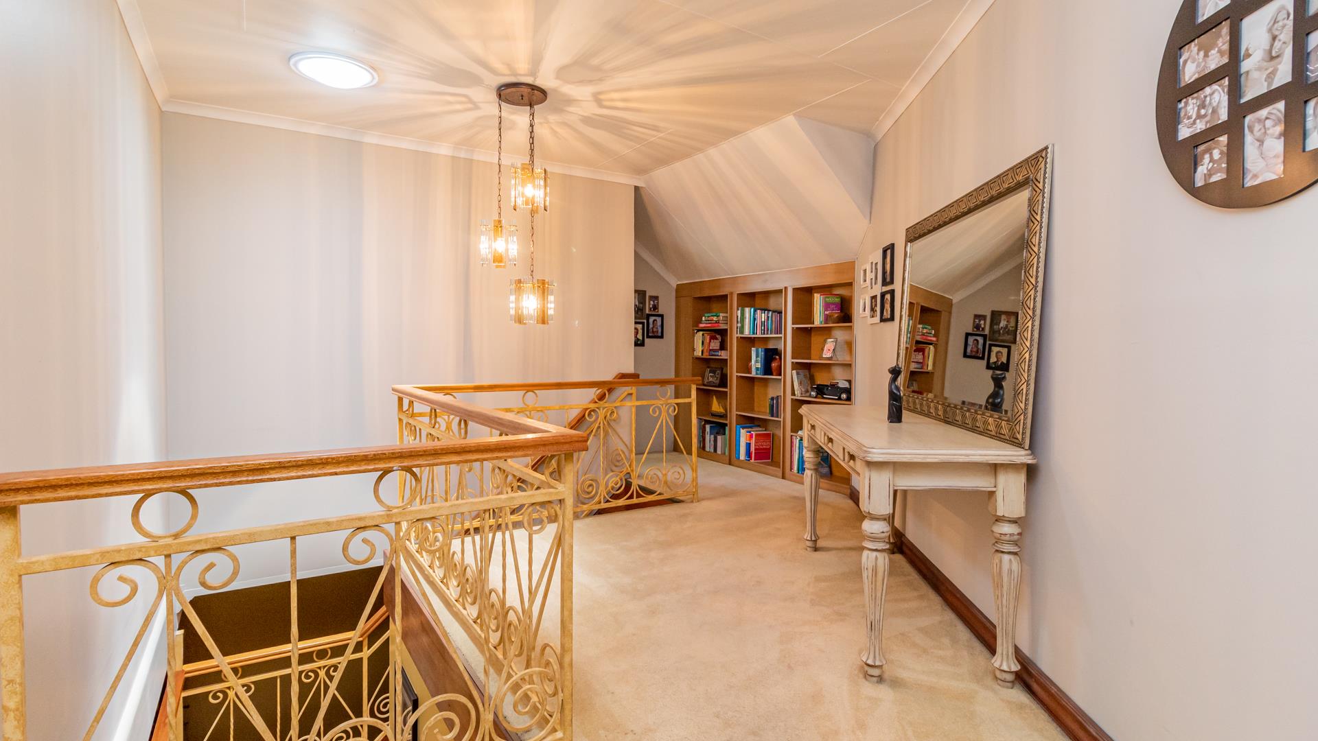 House For Sale - Total of 11 Rooms in Claremont, Pretoria