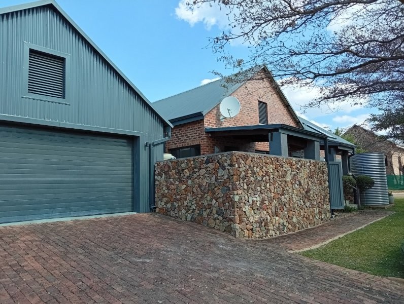 House For Sale in Negester Klein-Kariba, Bela Bela