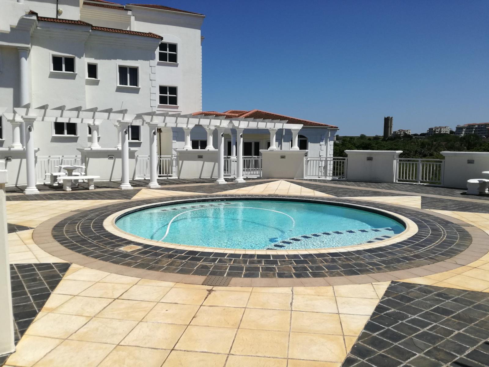 3 Bed Apartment with drive-up access for Sale in Ilala Palms