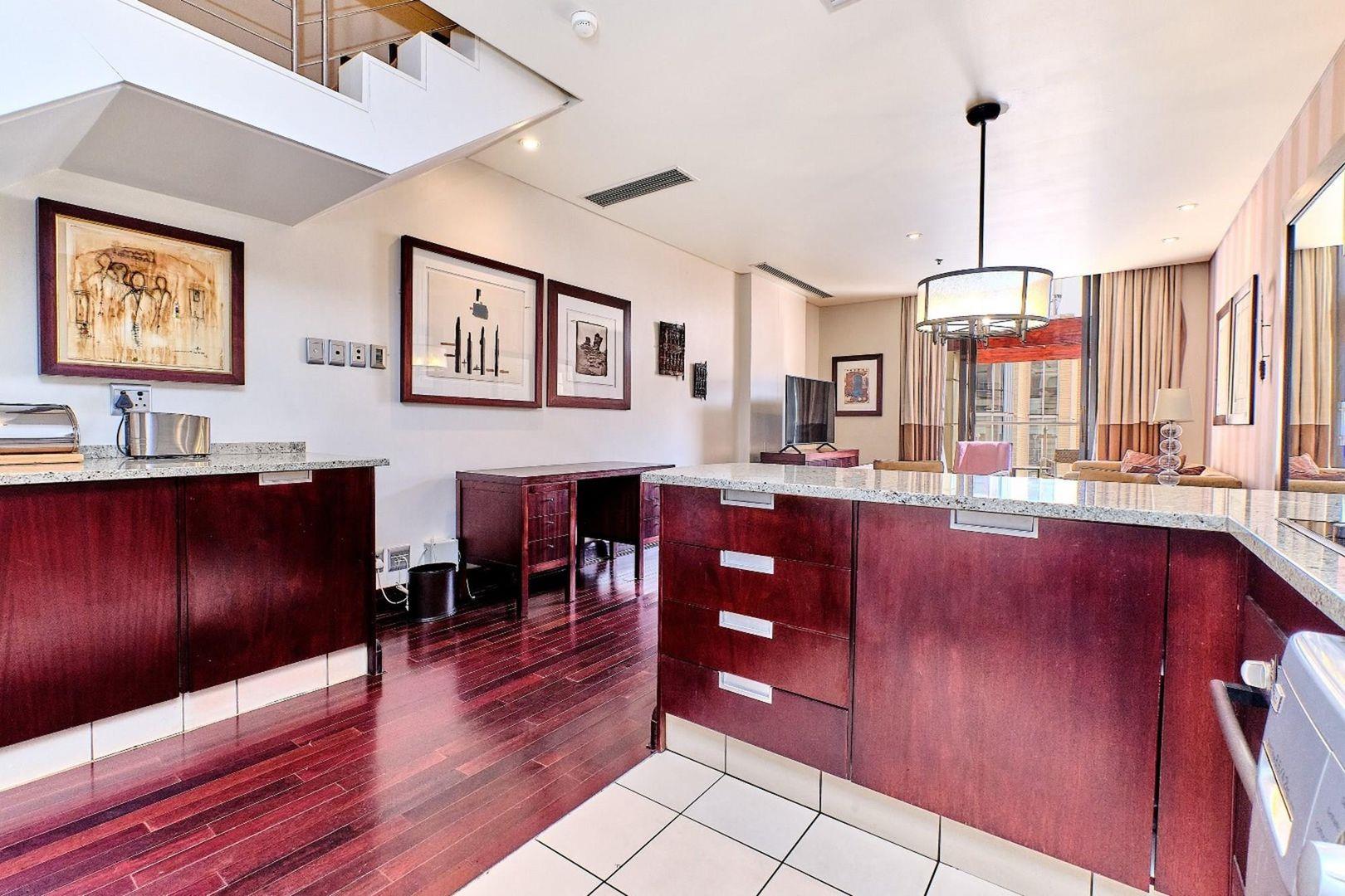 Apartment for sale in Sandown, Sandton, 85 m²