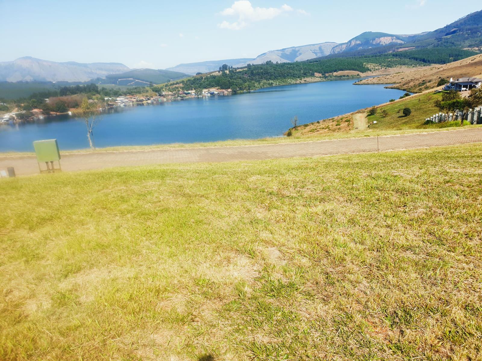 Prime Vacant Stand in Sought-After Clear Waters Cove